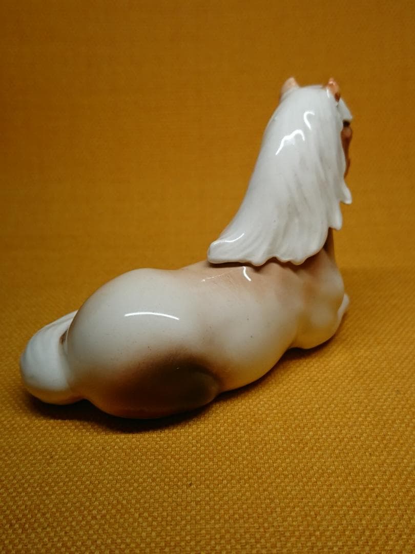 ウマ　馬　陶器　オブジェ　置物　インテリア　工芸品　美術品　A1186