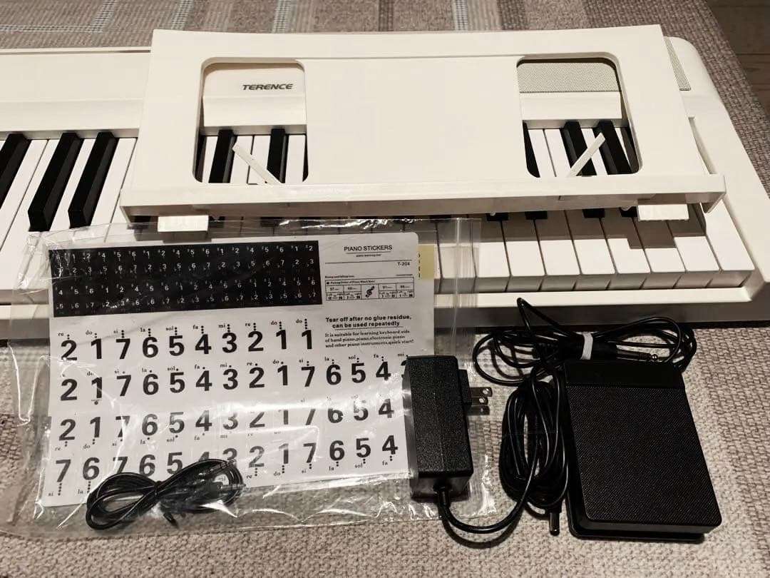 TERENCE・V50 折り畳み電子ピアノ 88鍵 充電式 MIDI 付属品あり