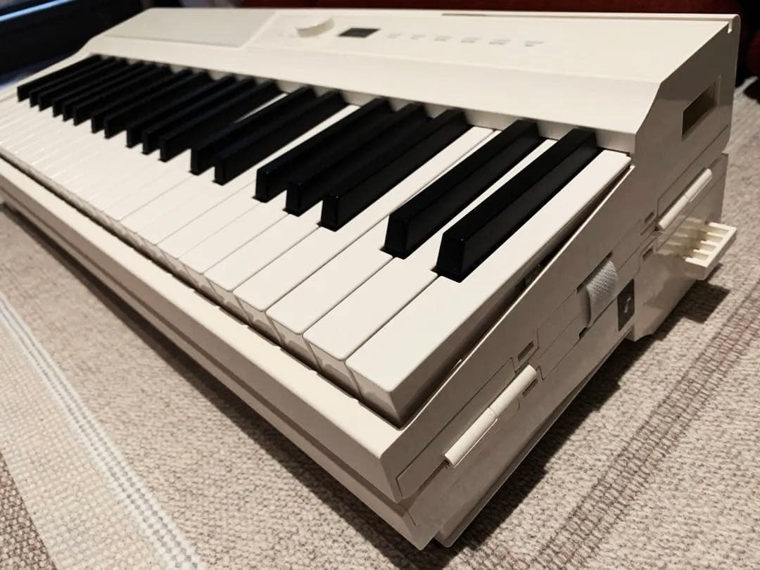TERENCE・V50 折り畳み電子ピアノ 88鍵 充電式 MIDI 付属品あり