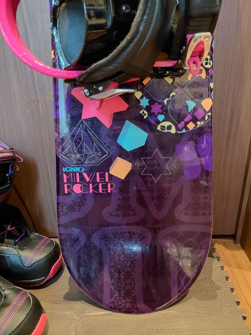 良品 IGNIO MILVEL 140 レディース スノーボードフルセット❤