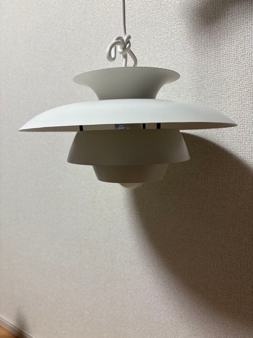 ペンダントライト　ホワイト