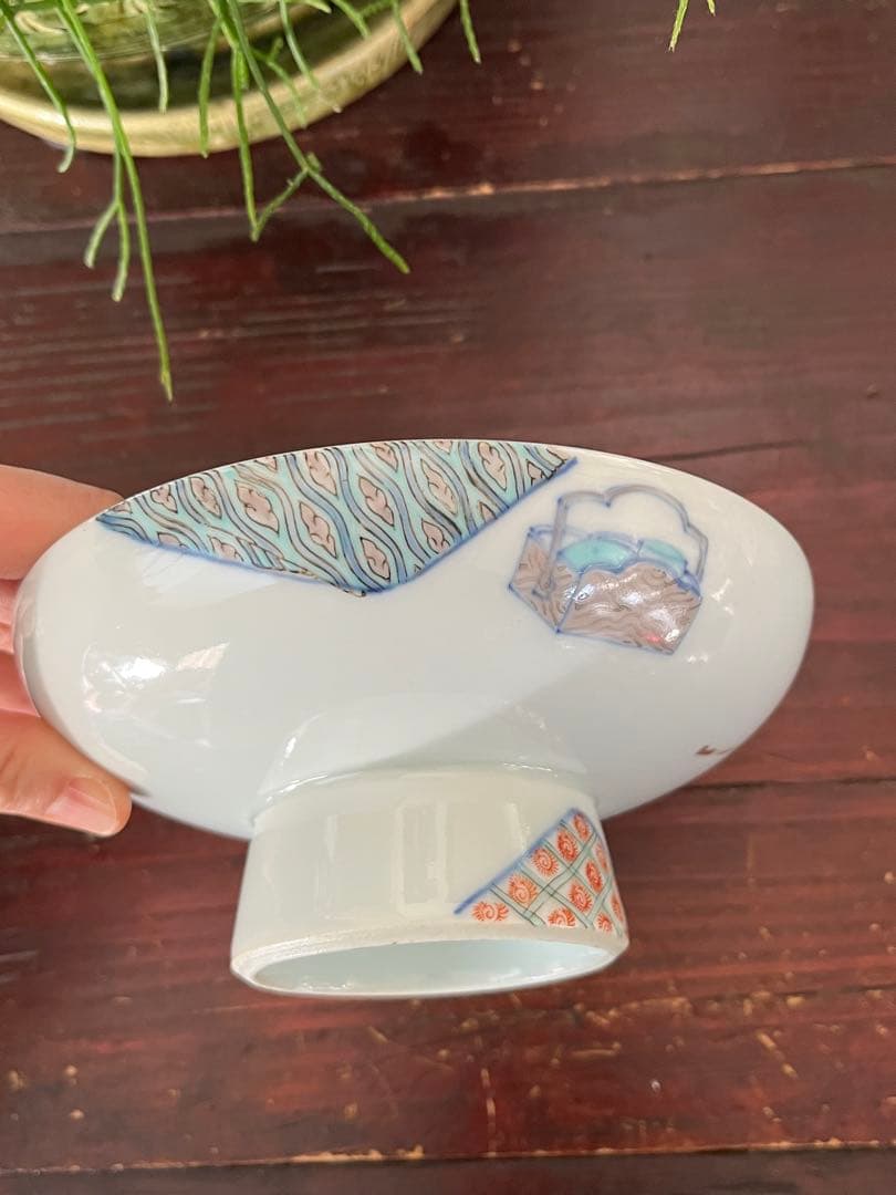 江戸後期　古伊万里　珍品　高台皿　足付き皿　寝間の図　布団　煙管　煙草盆　行燈