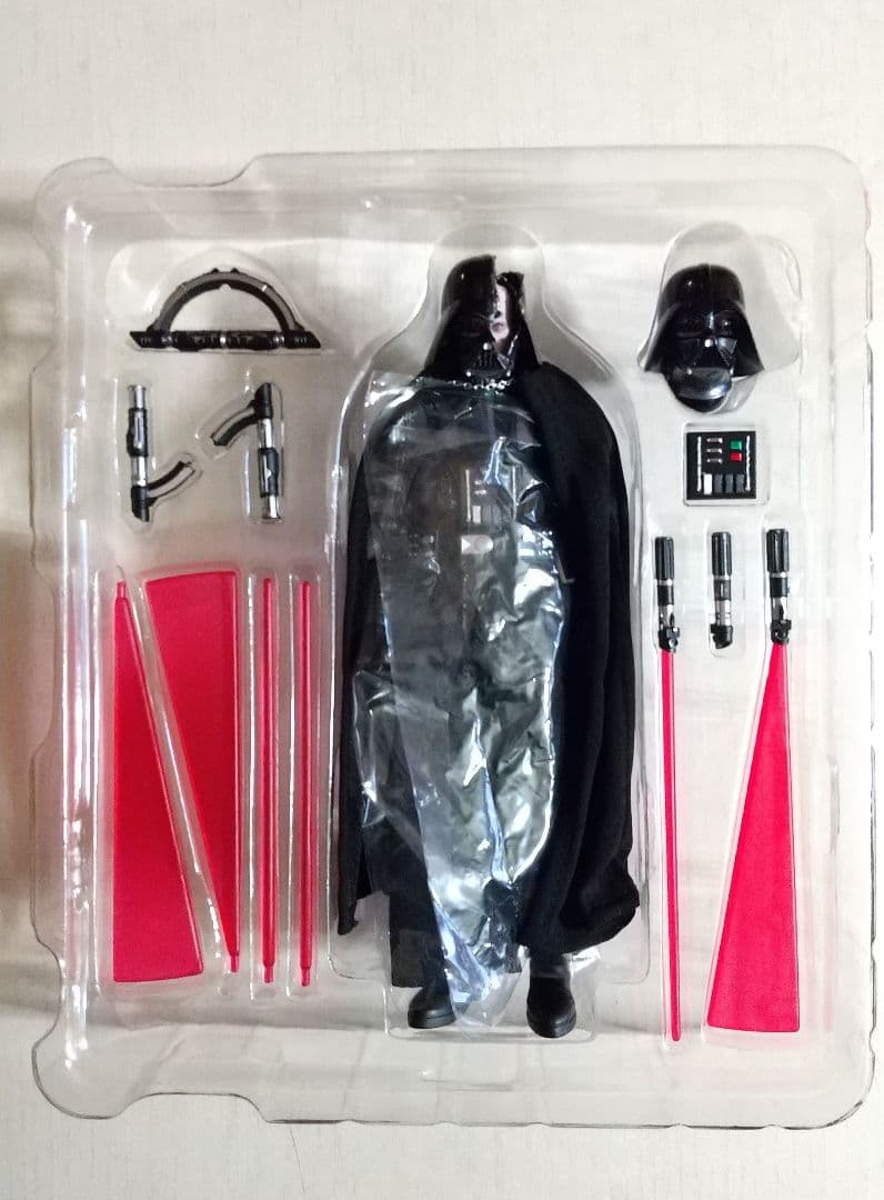 開封美品 MAFEX ダースベイダー