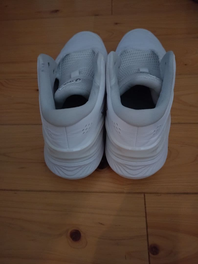 ASICS ゲルバーストバスケットボールシューズ ホワイト25.0cm4E