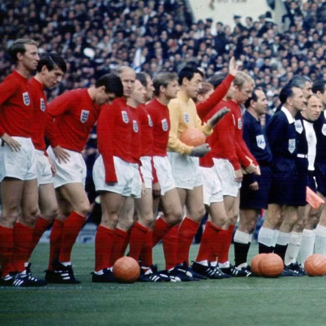 【優勝記念再販モデル】UMBRO 1966年ワールドカップ　イングランド代表