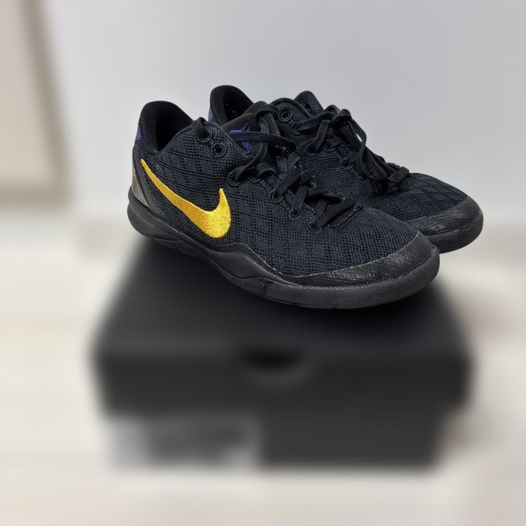 Nike Kobe VIII (PS) ブラック/ゴールド