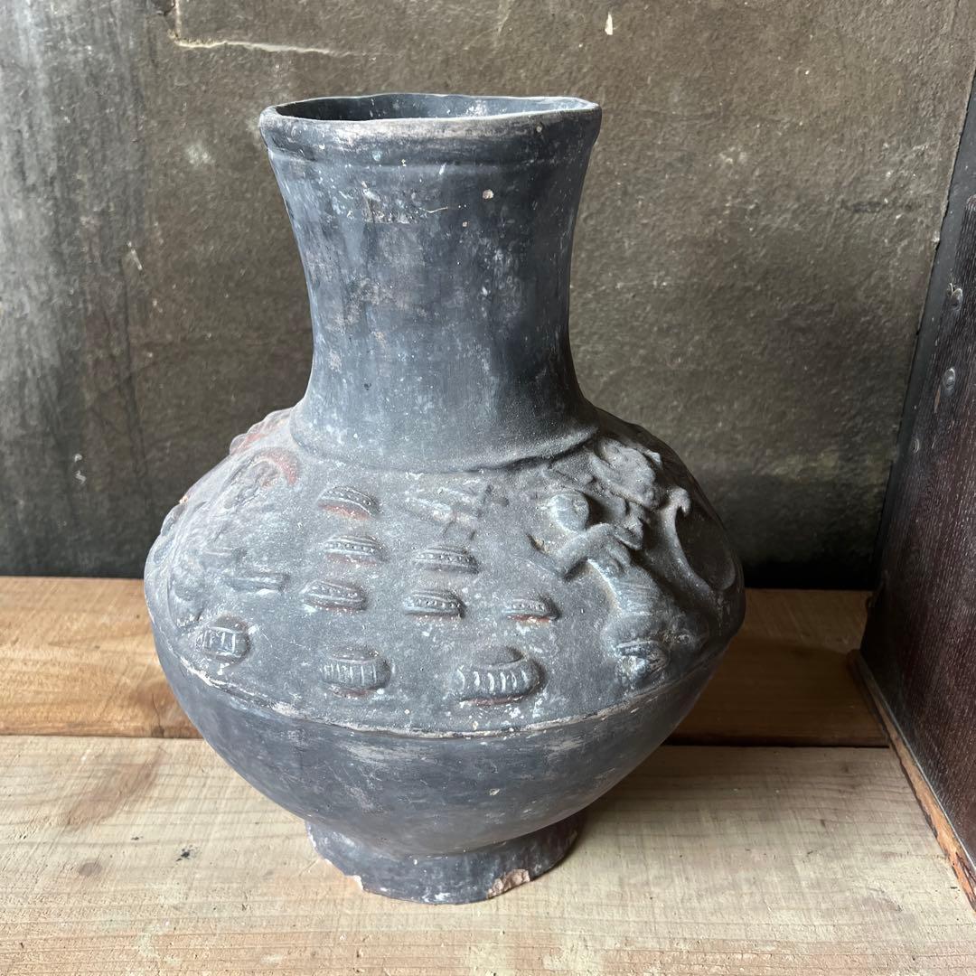 実家整理 土器のような壺