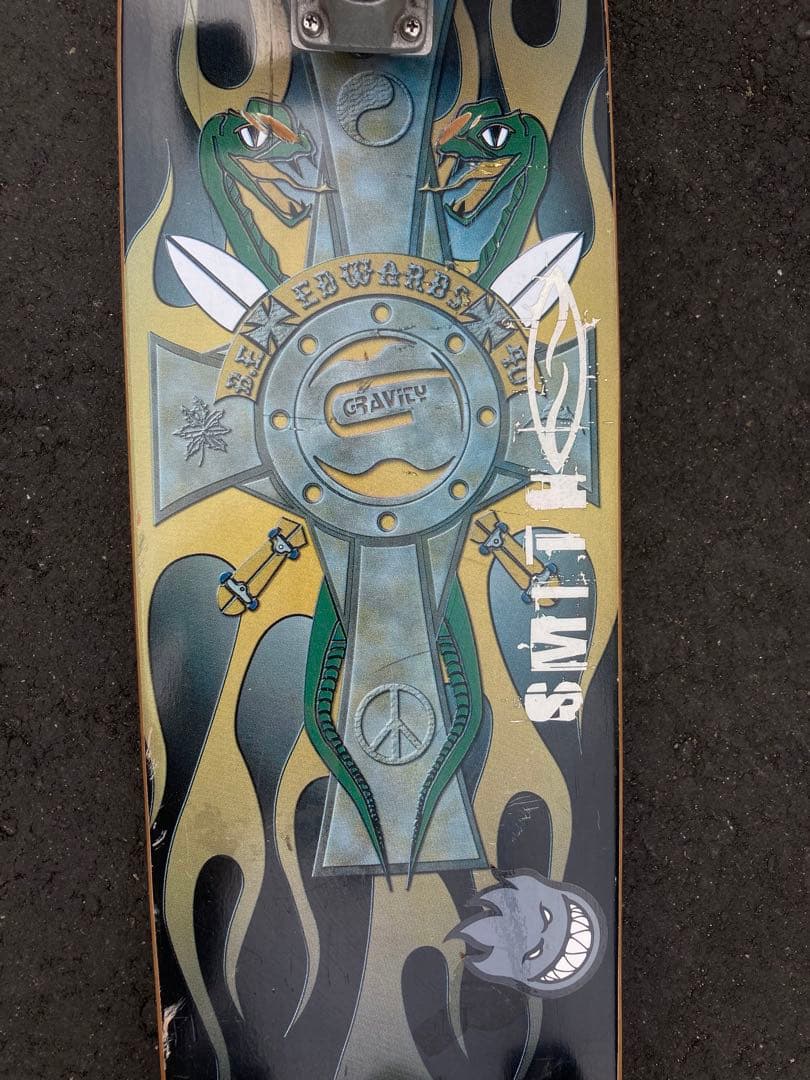 GRAVITY B.E EDWARDS 40 サーフィン練習用スケートボード
