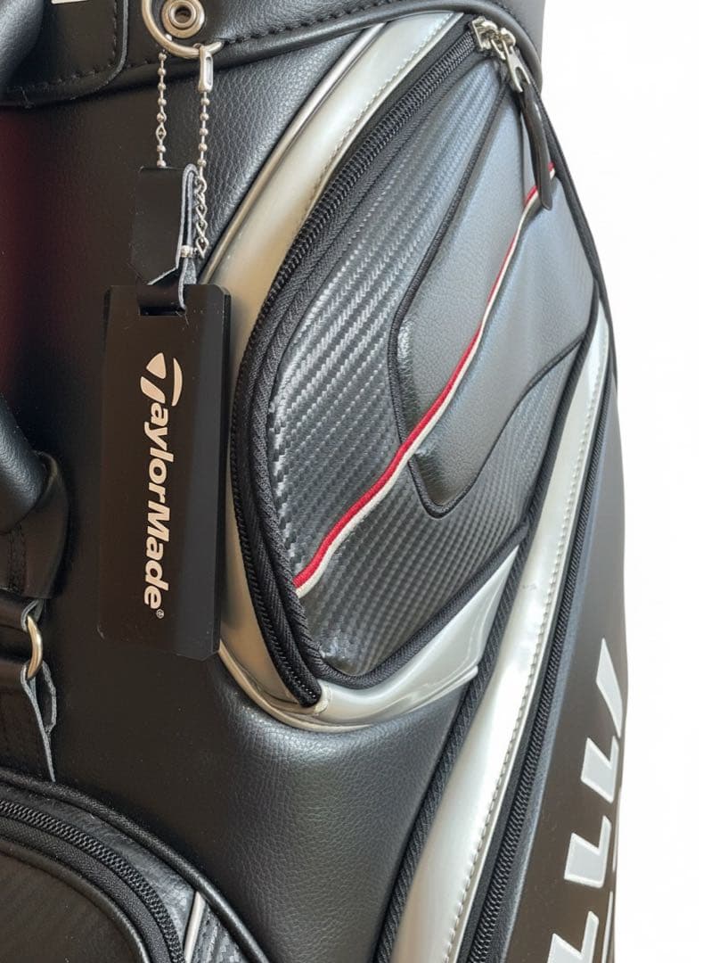 【美品】TaylorMade キャディバッグ 黒/白/赤　　　　ネームプレート付