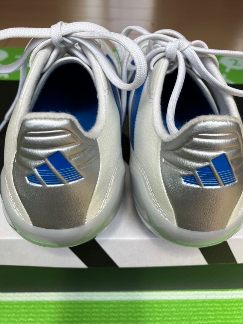 超美品　adidas コパアイコン2プロ　23.0cm 白青　大幅値下げ