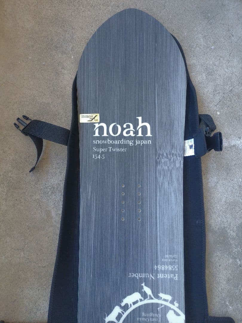 noah SuperTwister 154.5cm　ボードカバー付