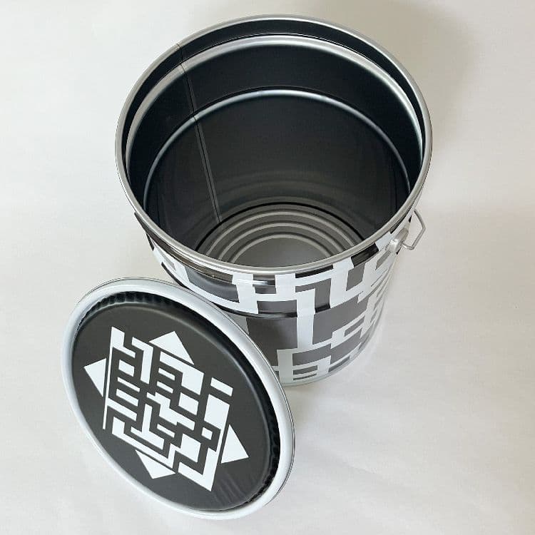 布袋寅泰　HOTEI　限定ペール缶　ホワイトライン