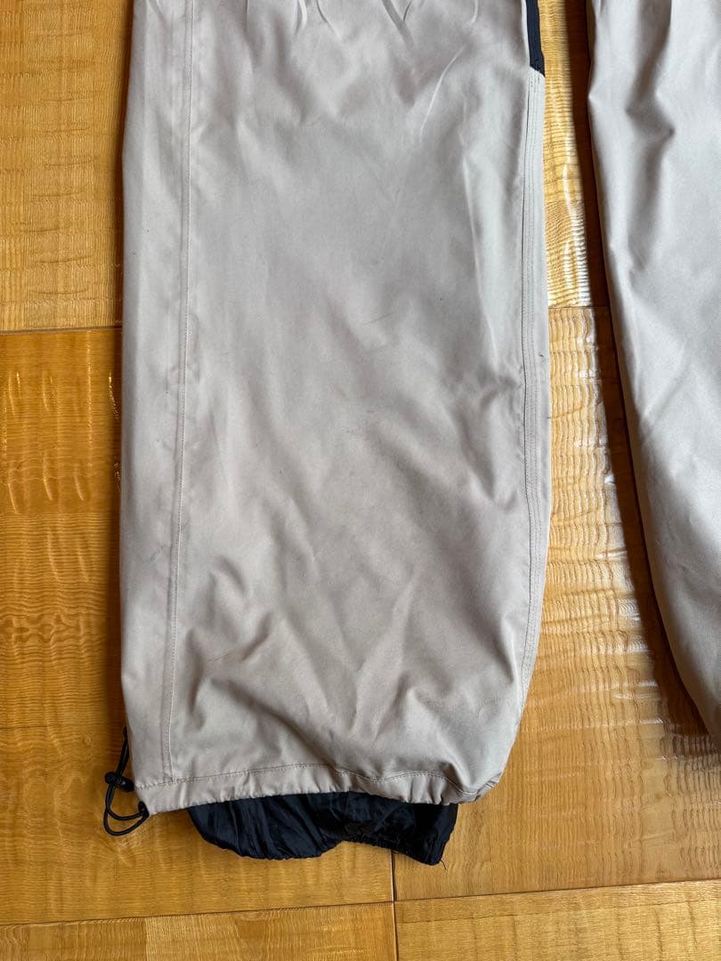 サーティーツー　32 スノーボードパンツ　スノボー　XXL ベージュ　黒　3L