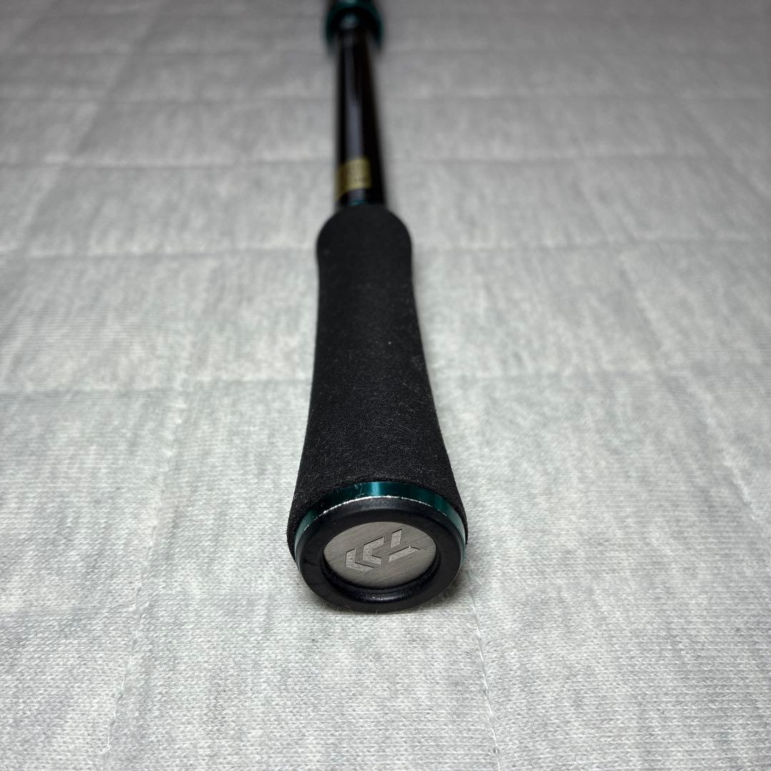 エメラルダス STOIST AGS 82MHH