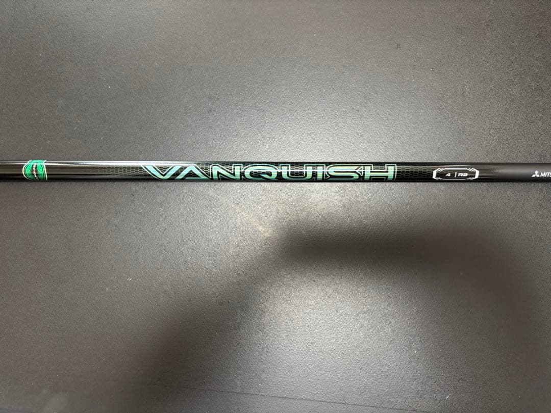 美品ラウンド一回三菱ケミカル　デモシャフトVANQUISHバンキッシュ　4 R2
