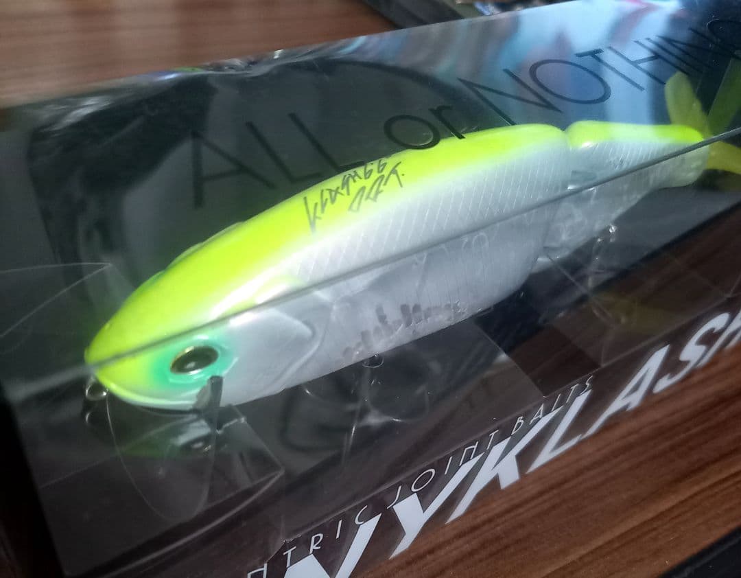 DRT、タイニークラッシュ Low、超定番・即完売カラー!! レモネード