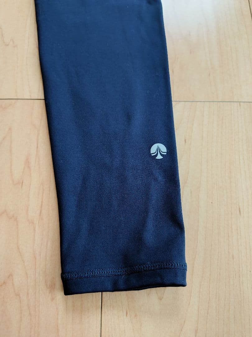 スカラ　SUKALA ショートパンツ付きレギンス ラバ ネイビー　Sサイズ