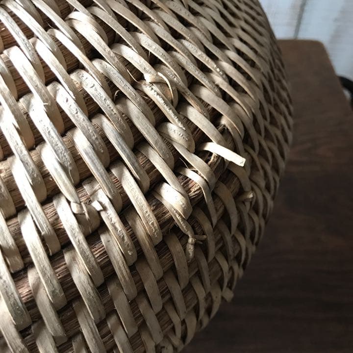ヴィンテージ　かなり大きな　蓋次　籠　カゴ