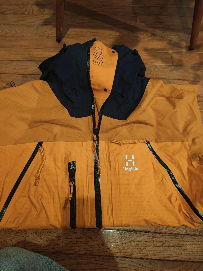 HAGLOFSホグロフス Vassi GTX Pro jacket23-24