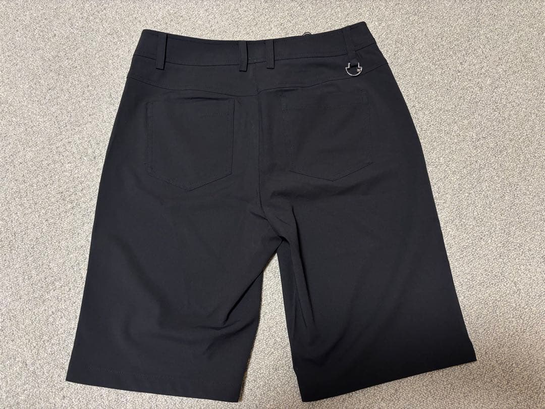 WAAC ブラック ショートパンツ 新品タグ付き