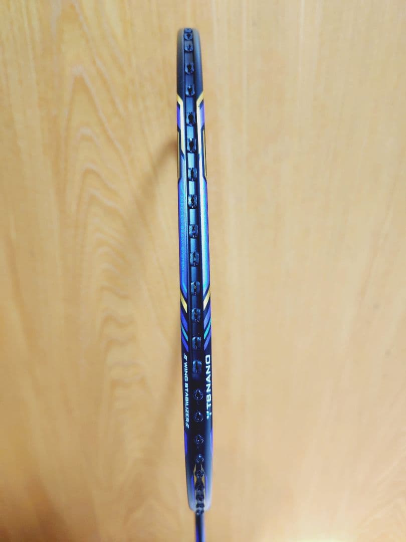 リーニン　バドミントンラケット　Aeronaut 9000i