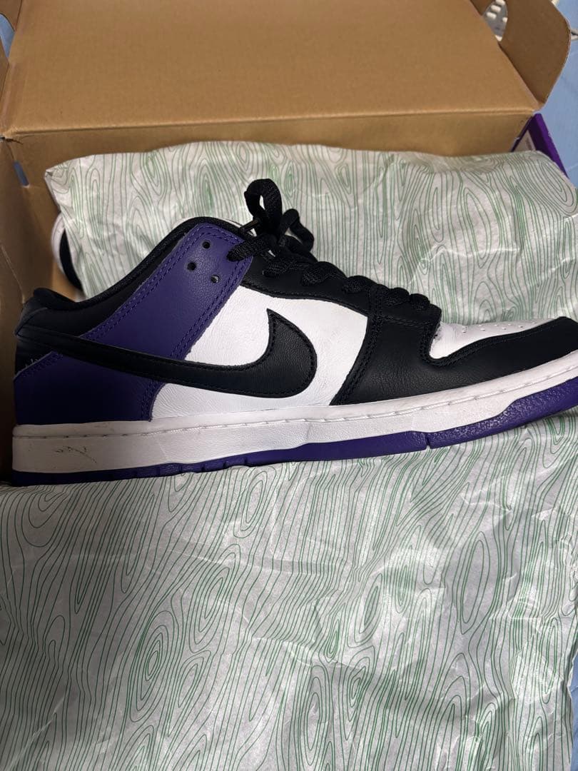 Nike SB Dunk Low Pro ブラック/ホワイト/パープル