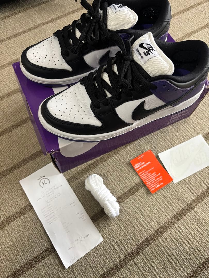 Nike SB Dunk Low Pro ブラック/ホワイト/パープル