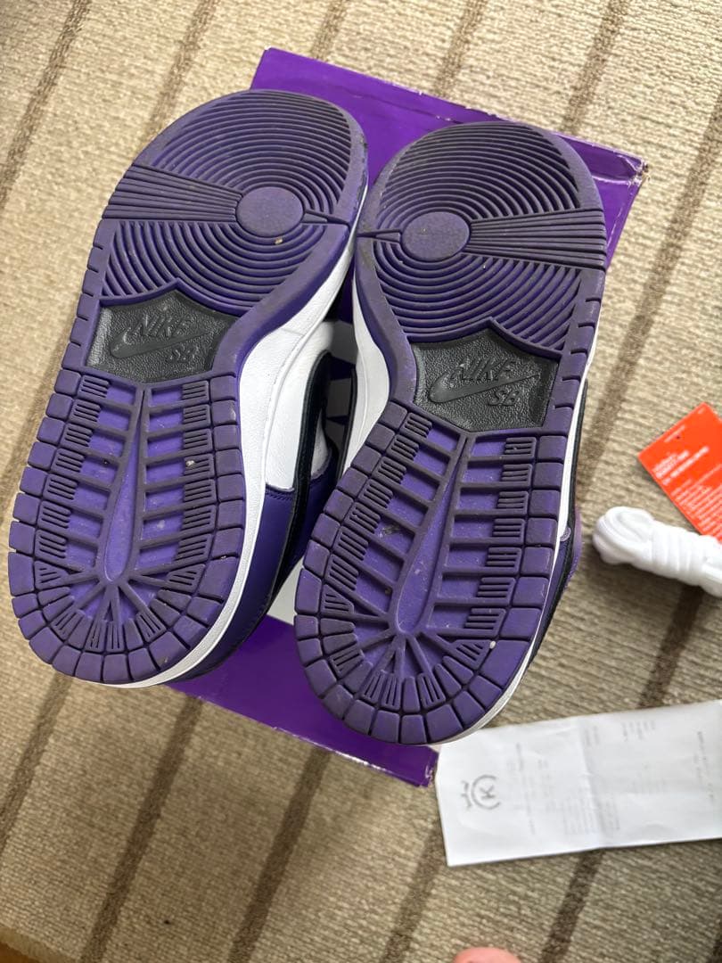Nike SB Dunk Low Pro ブラック/ホワイト/パープル