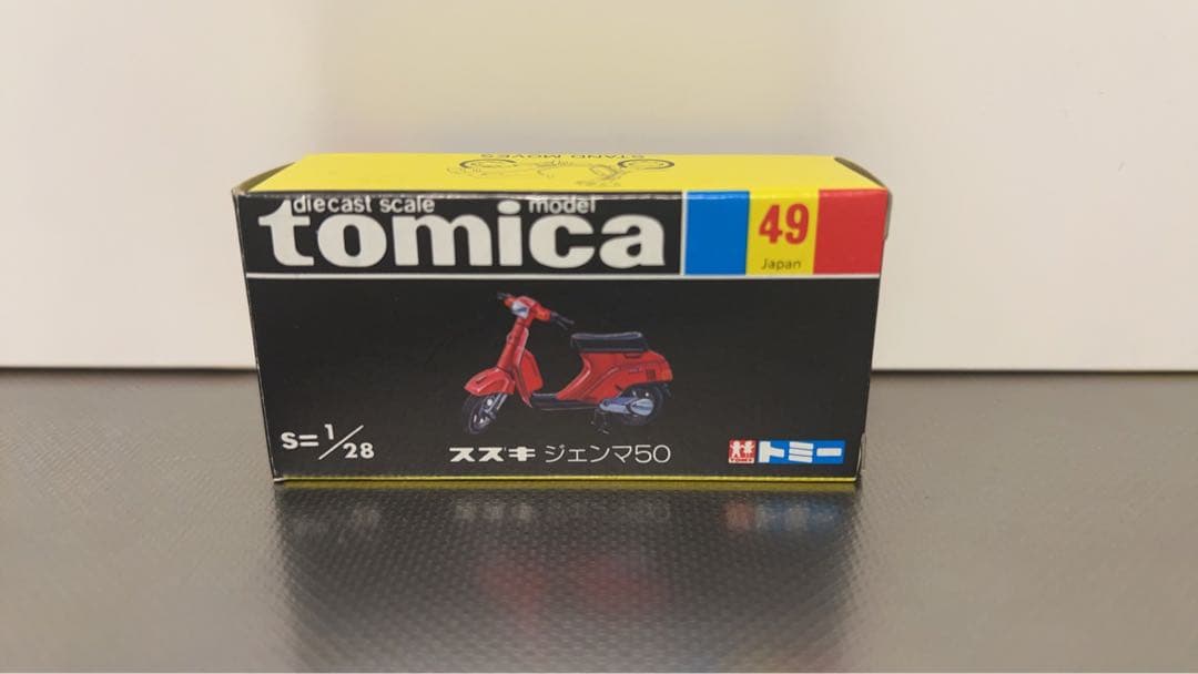 トミカ ジェンマ50 赤 黒箱