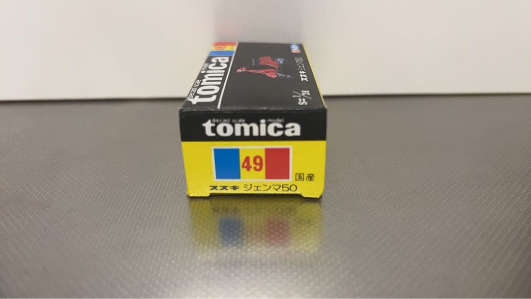 トミカ ジェンマ50 赤 黒箱