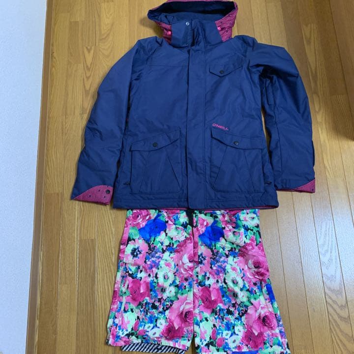 【美品】レディーススノーボードウエア