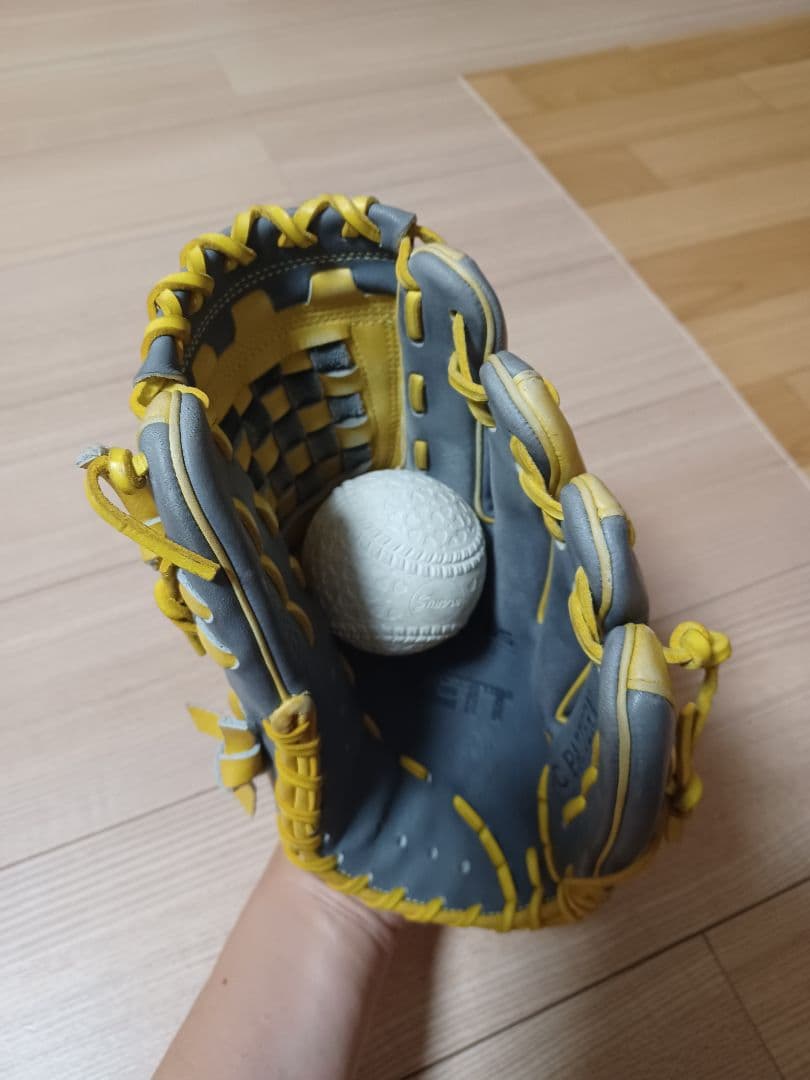 【最終値下げ】ZETT　プロステイタス　軟式　オーダー　グローブ　内野手用