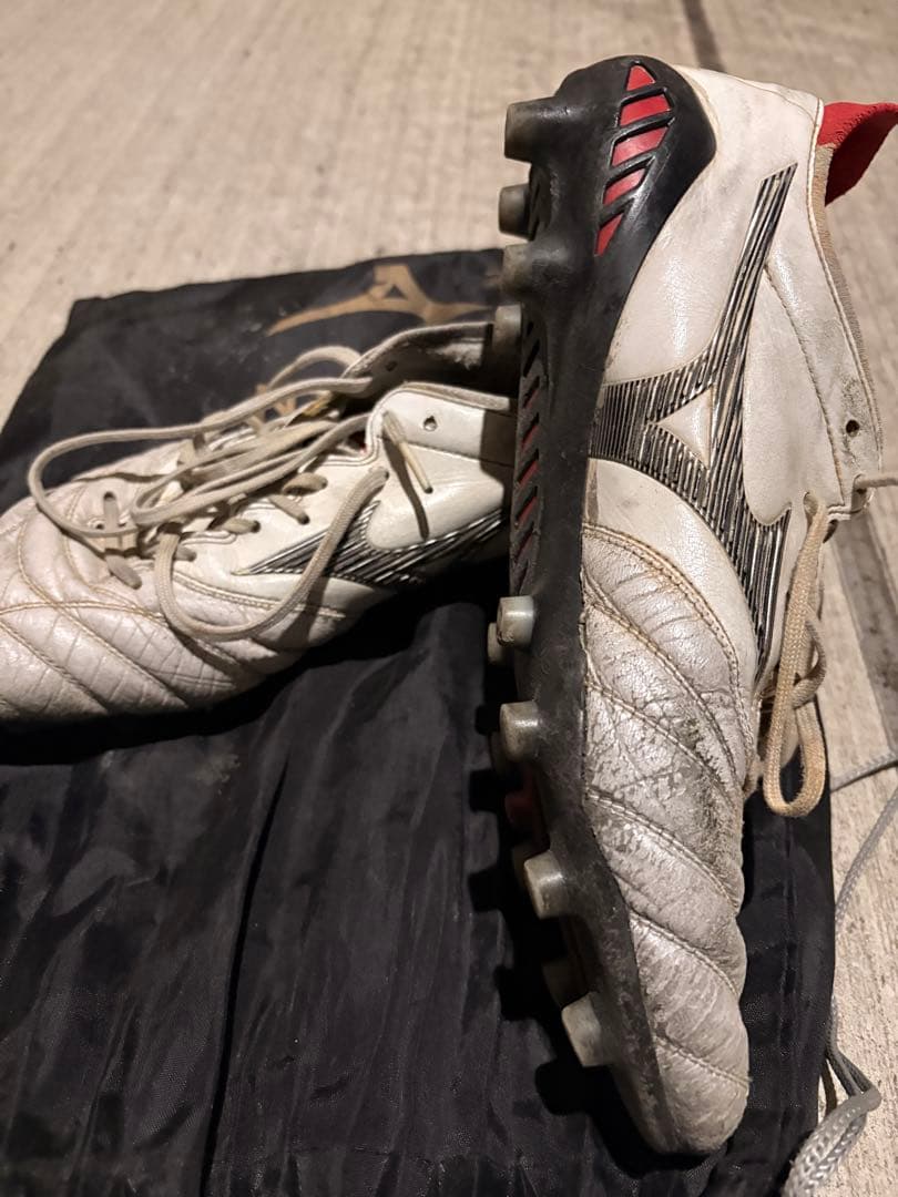 Mizuno Morelia II サッカーシューズ ホワイト/レッド