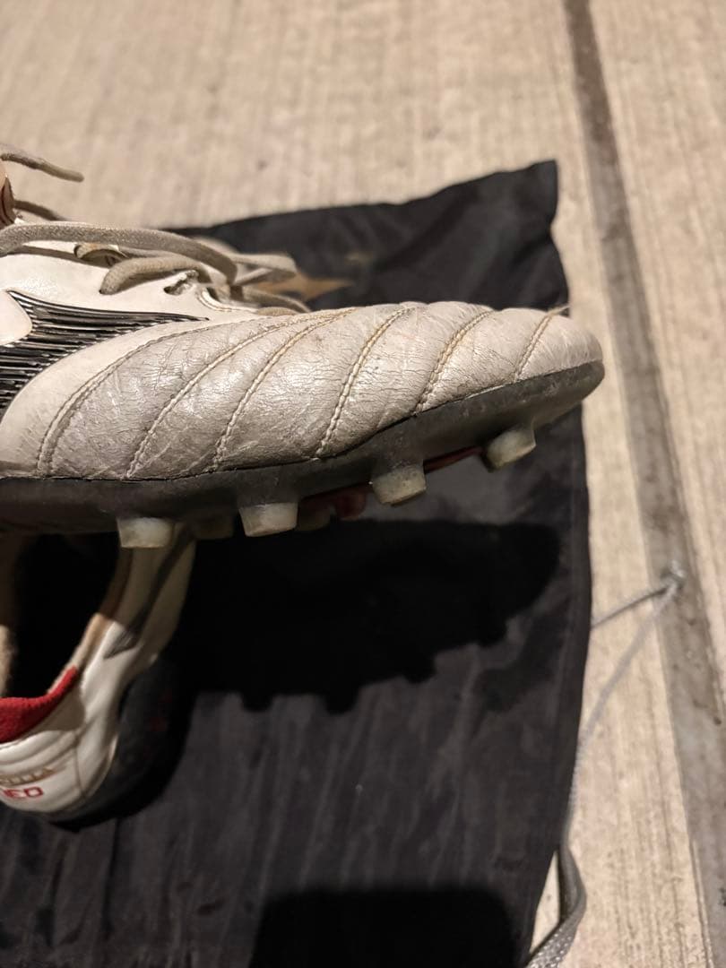 Mizuno Morelia II サッカーシューズ ホワイト/レッド