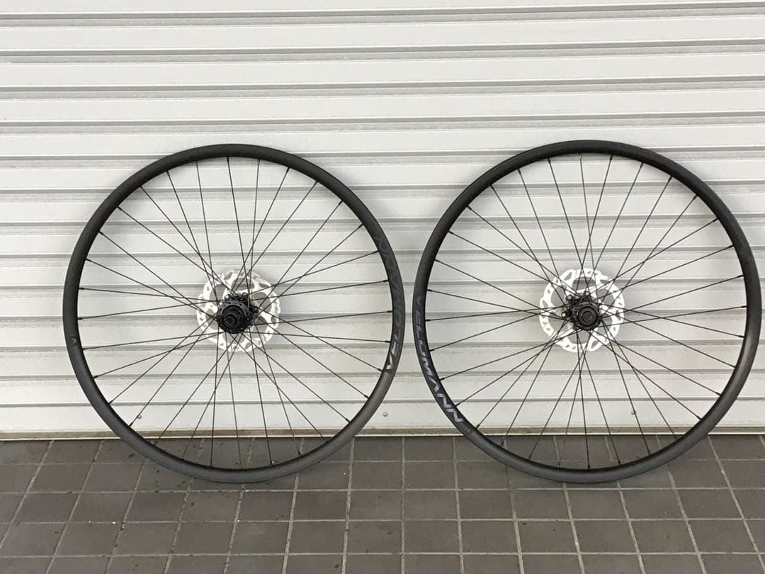 【新品】ビアンキ純正・アルミホイール(VELOMANN・完成車外し)