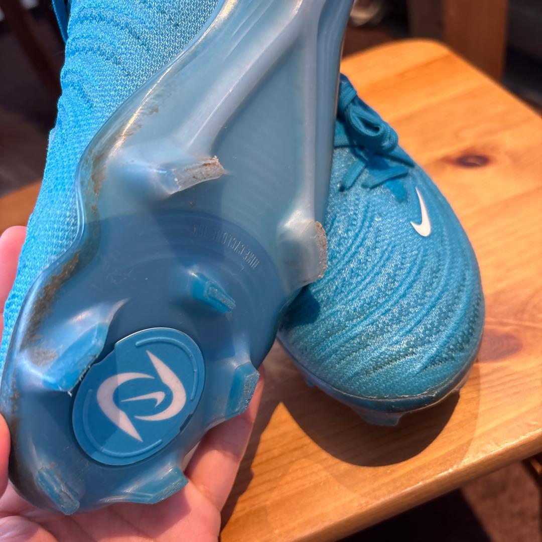 Nike Phantom サッカーシューズ 青