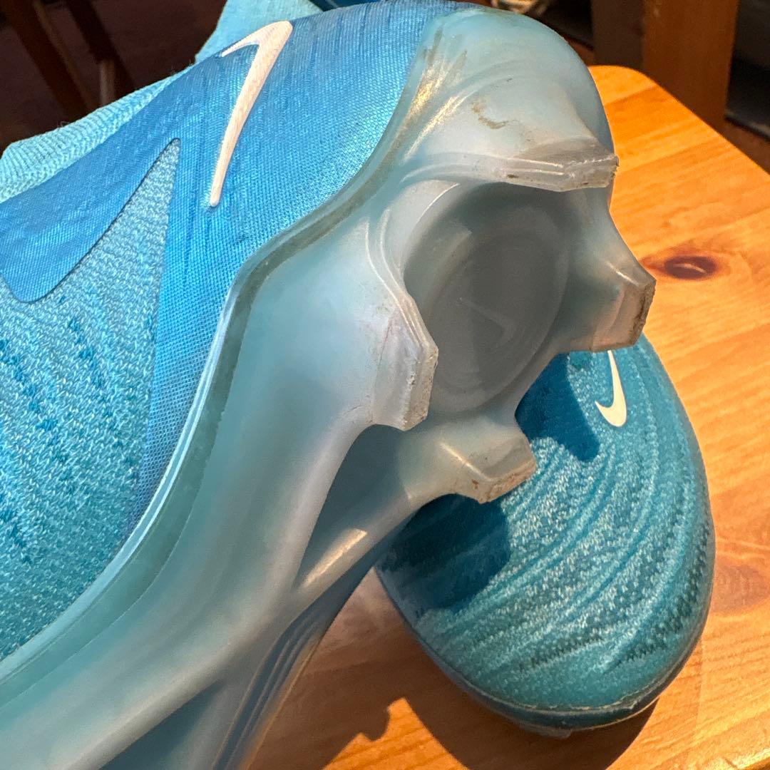 Nike Phantom サッカーシューズ 青