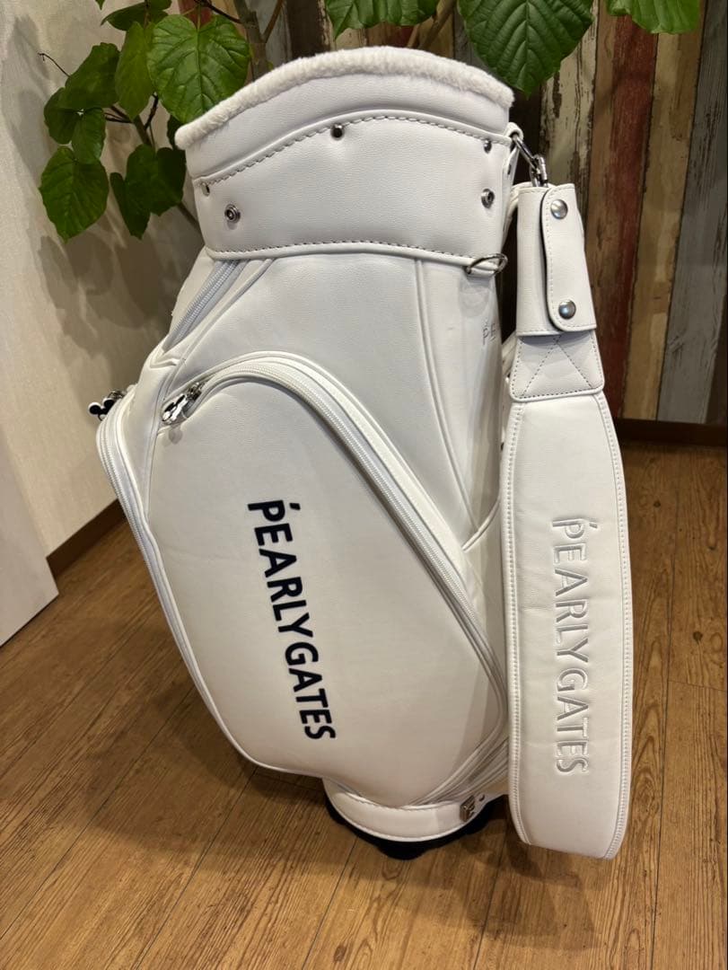 限定品　PEARLY GATES ゴルフキャディバッグ ホワイト