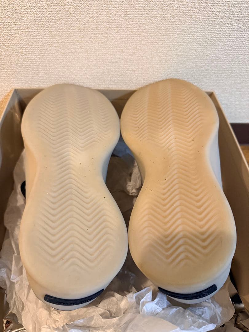 adidas×FEAR OF GOD ATHLETICS basketball