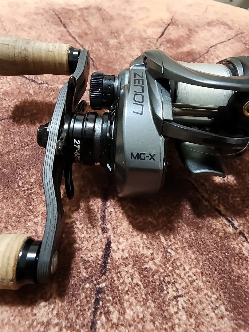 ゼノン MG-X 6.8ノーマルギア(右)
