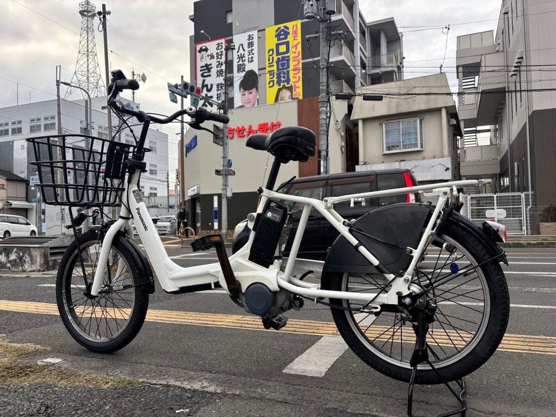 067 中古20㌅ Panasonic電動アシスト自転車　8Ah 大阪