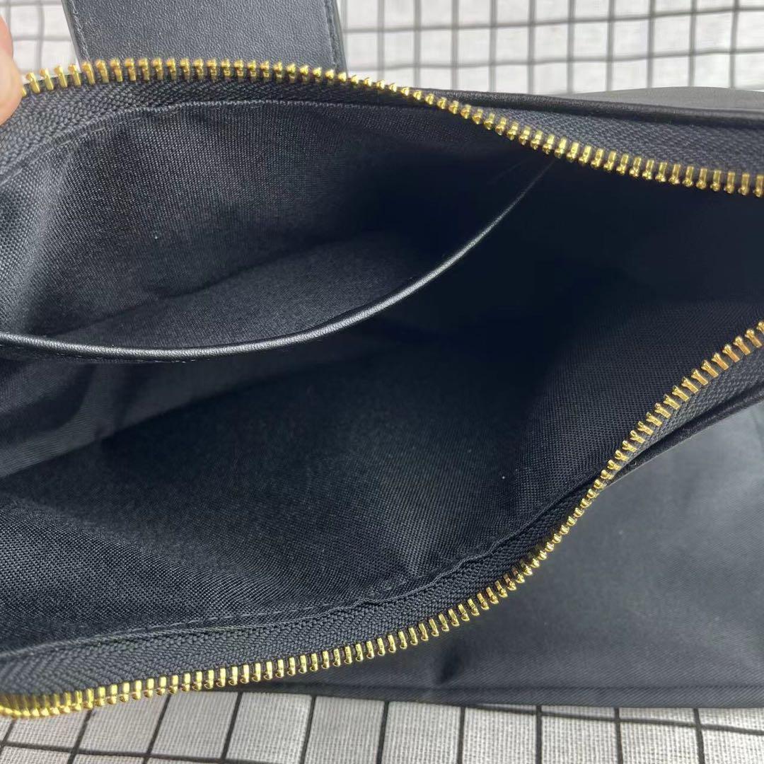 CELINE AVA トリオンフ　セリーヌ　ショルダーバッグ