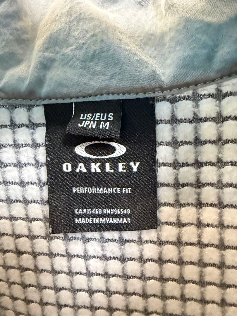 OAKLEY オークリー　グレー　切替　中綿　キルティングダウン　ジャケット