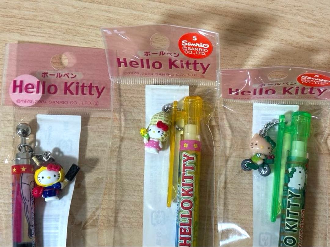 ご当地 キティ 21点まとめ売り ボールペン シャープペン タオル 他