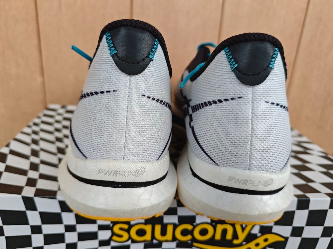 サッカニー　エンドルフィンプロ2 SAUCONY ENDORPHIN PRO 2