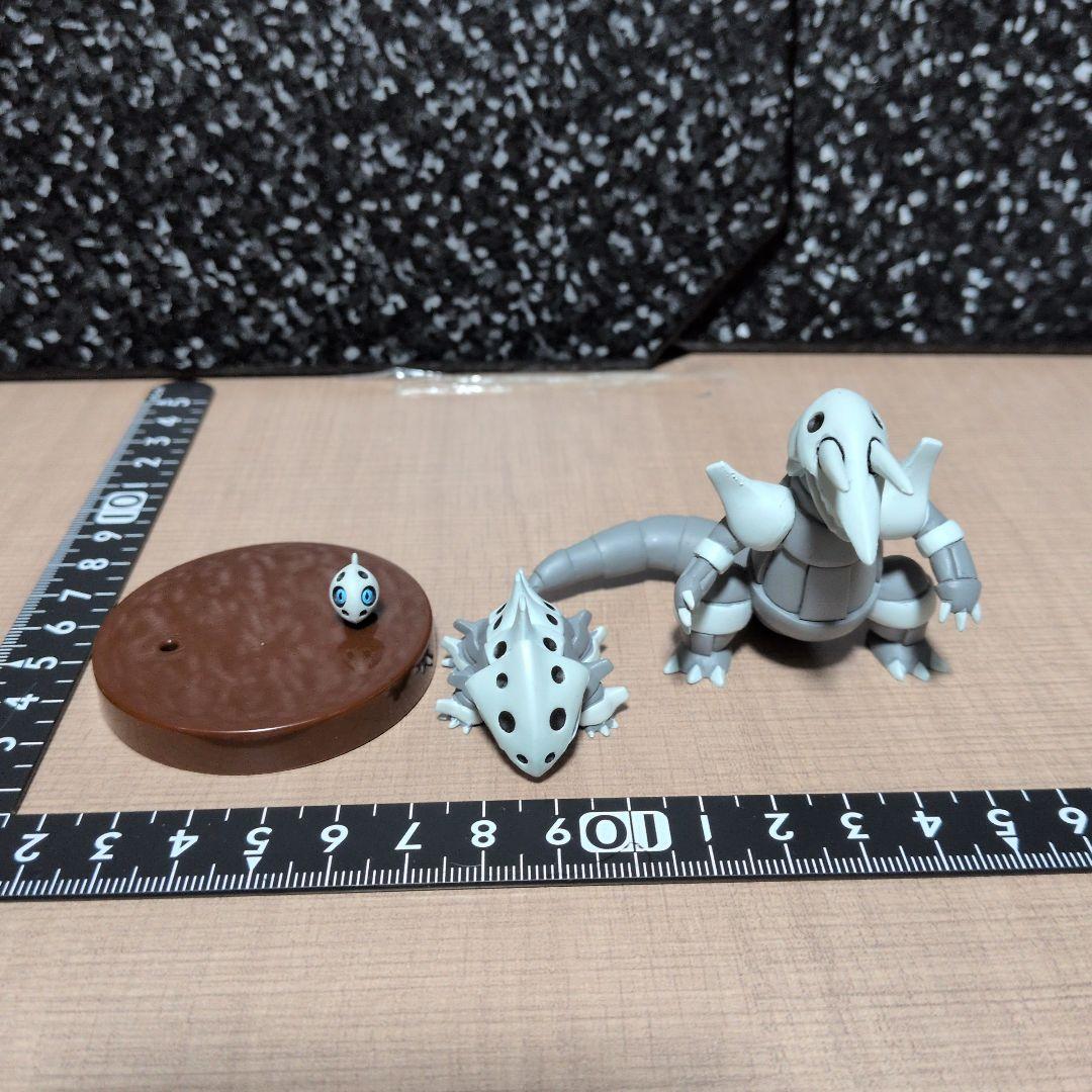 ポケモン　立体ポケモン図鑑　ココドラ　コドラ　ボスゴドラ