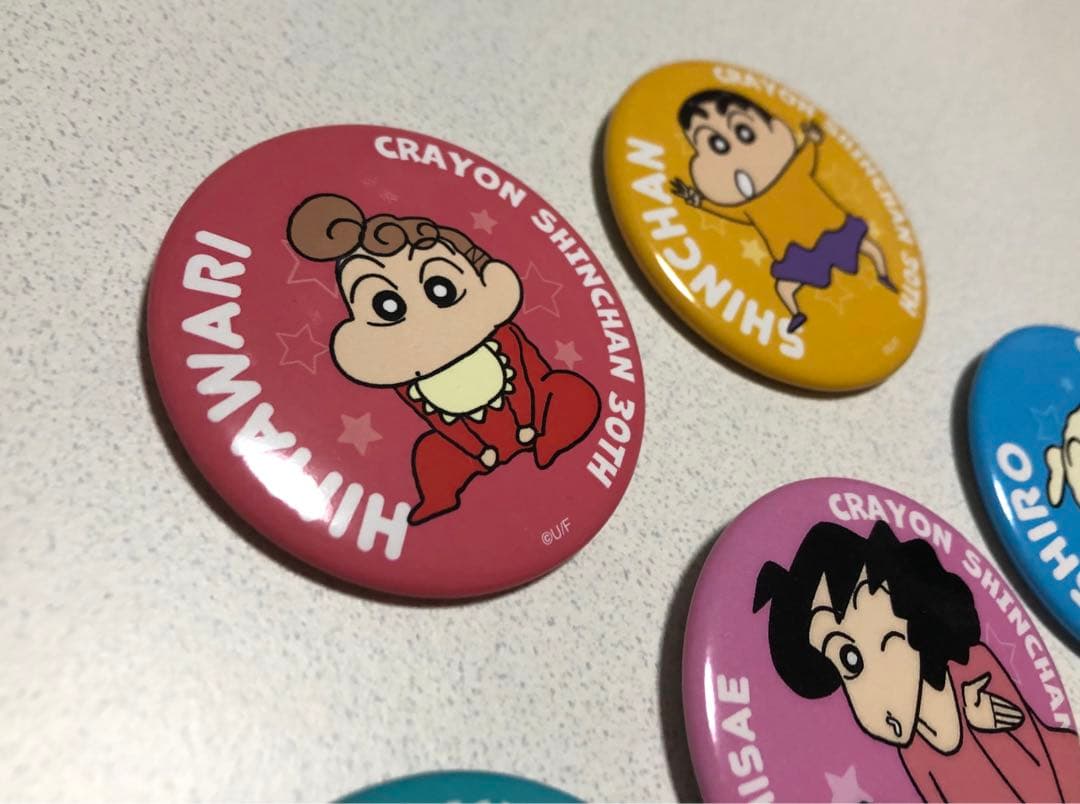 【本日限定】クレヨンしんちゃん 30周年 原作缶バッジ 野原家 5点セット