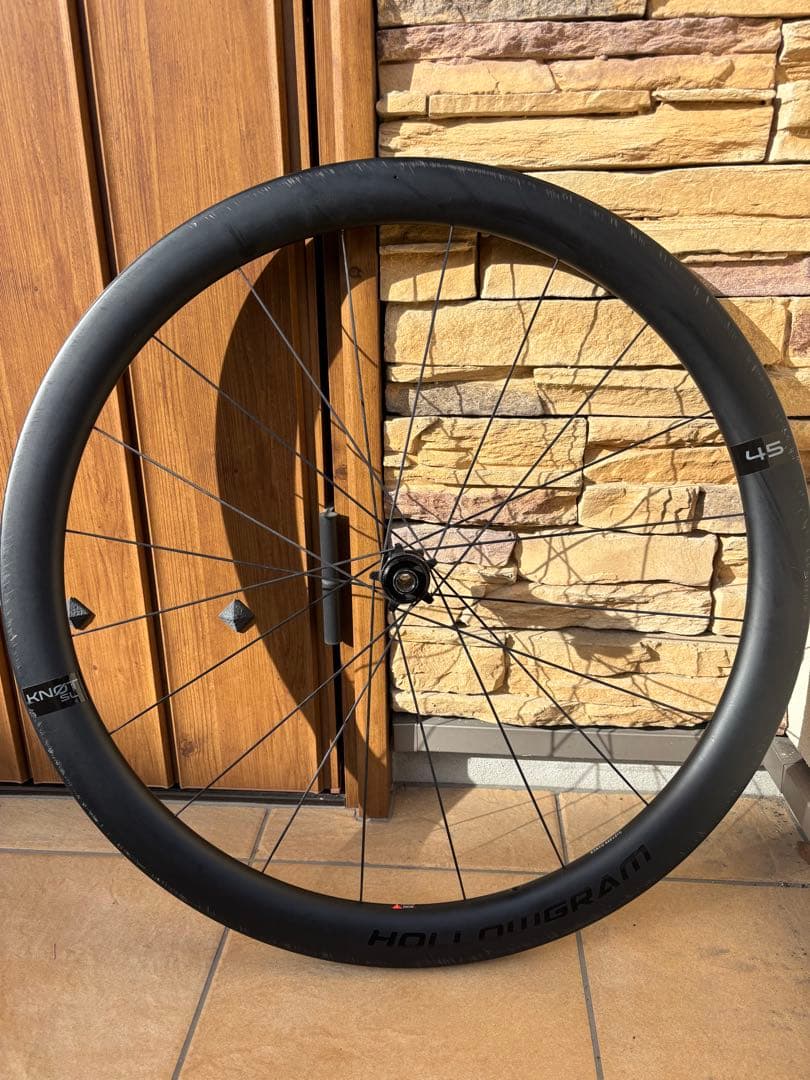 HollowGram 45 KNØT Wheels(カーボンホイール)