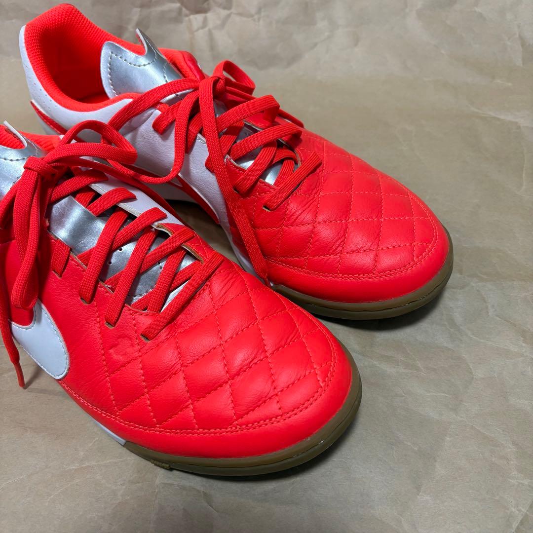 シューズ NIKE Tiempo Gino Leather IC