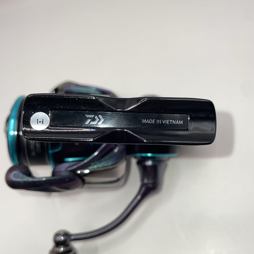 【未使用】DAIWA エメラルダス RX FC LT2500S スピニングリール